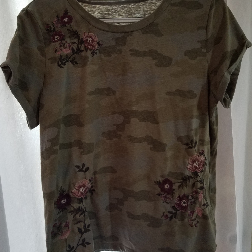 Camo T